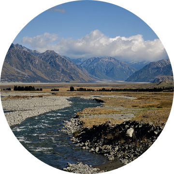 Op doortocht richting Arthur's Pass nabij Castle Hill, Nieuw-Zeeland van J V