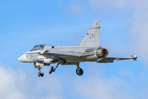 Take-off Saab JAS39 Gripen van de Zweedse Luchtmacht.