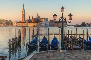 Venise San Giorgio Maggiore dans sa première lumière