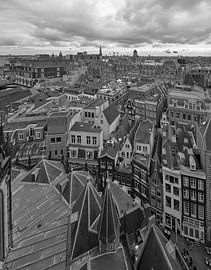 Das Herz von Amsterdam vom Dach der Neuen Kirche aus von Peter Bartelings