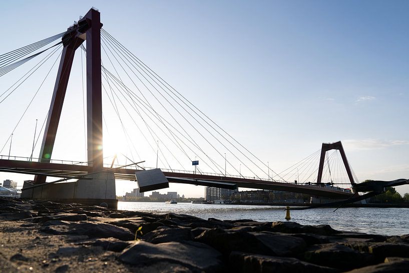 Willemsbrug bij zonsopkomst van Tanja Otten Fotografie