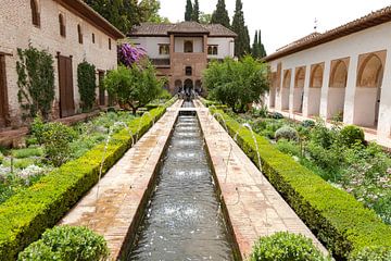 Het Generalife paleis van de sultans van Granada