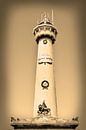 Egmond aan Zee Strand Vuurtoren Sepia van Hendrik-Jan Kornelis thumbnail