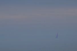 Floating sailboat by Foto's van ChrisTettero.nl