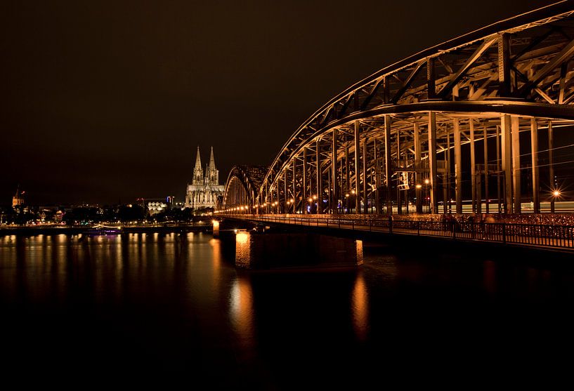 Cathedral + lock bridge Cologne by joris De Vleesschauwer
