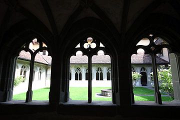 Aangepaste ramen in het klooster van Rüdiger Rebmann