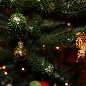 Christmas tree with bauble and (Christmas) angel von UN fotografie