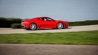 Rood Ferrari F430 in actie op het circuit van Ansho Bijlmakers thumbnail