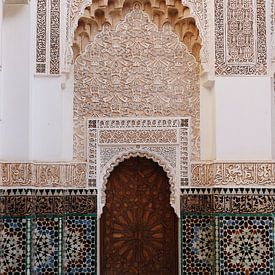 Porte en bois de la madrasa Ben Youssef de Marrakech sur FemmDesign