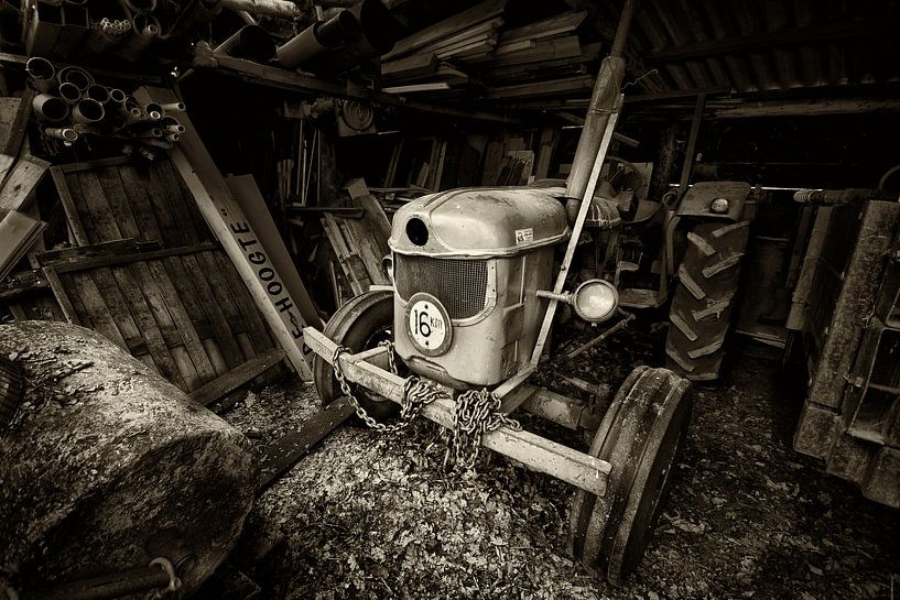 Ein alte Traktor von Halma Fotografie