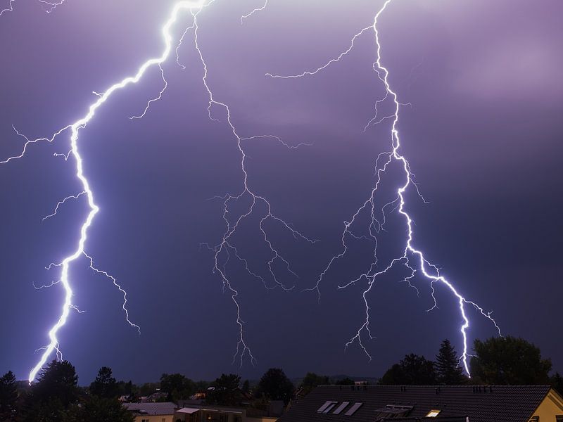 Summer thunderstorm by Denis Feiner