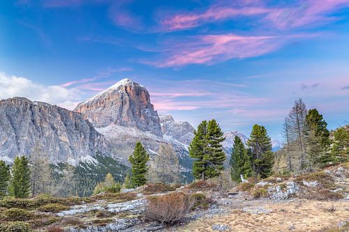 Les Dolomites au-dessus de Lagazuoi, Tofano di Rozes et Cortina au coucher du soleil sur Dieter Meyrl
