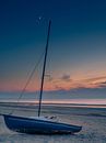 Zeilboot bij zonsondergang van Patrick Herzberg thumbnail