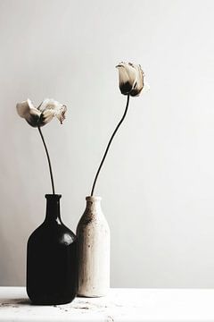 Black And White Vase No 2 by treechild .