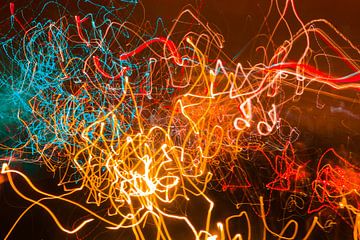 Glowing swirled neon lines by kall3bu