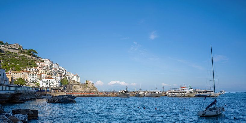 The harbour of Amalfi by t.ART