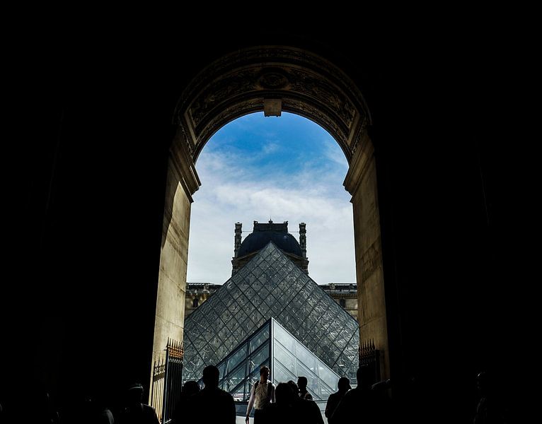Louvre Museum by Hello Pompoyo