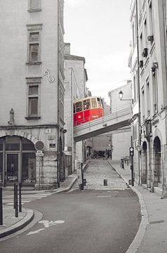 Mooie straat in het oude Lyon van Carolina Reina