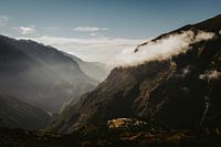 Umgeben von nepalesischen Bergen