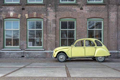 Classic "duck" Citroën 2CV