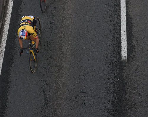 Wout Van Aert off the air