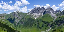 In the heart of the Allgäu Alps by Walter G. Allgöwer