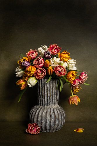 Nature morte aux tulipes pivoines sur John van de Gazelle fotografie