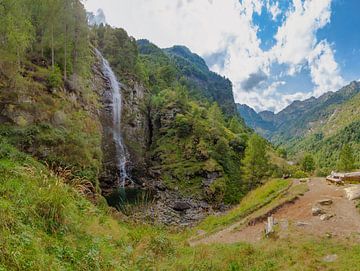Wasserfall La Froda, Verzascatal, Sonogno, Tessin Tessin, Schweiz