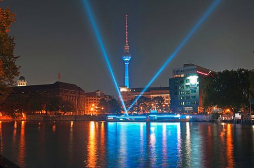 Nachtelijke lichtjescruise op de Spree in Berlijn