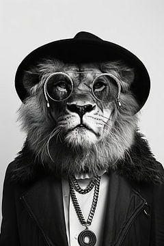 Stijlvolle leeuw in kleding van Poster Art Shop