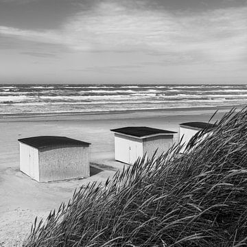 Strand Løkken, Quadratisch in schwarz und weiß von Marco Hoogma