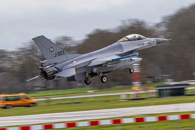 Panningshot F-16 (J-003) Royal Air Force. von Harm-Jan Martens