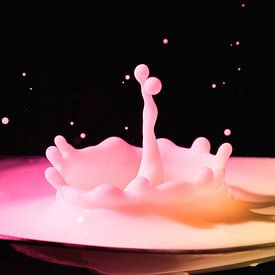 Milk & Drops van Cris Martinez
