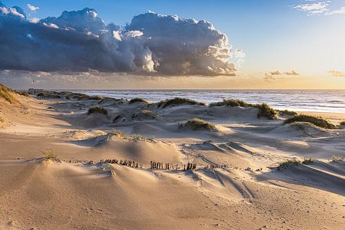 Ondergaande zon aan de Noord Hollandse kust