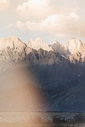Zonlicht in het Karakoram gebergte