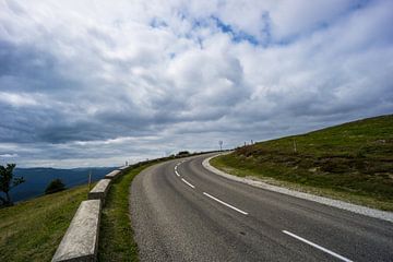 Frankrijk - Route de cretes rechtsaf bergweg naar grand ballon van adventure-photos