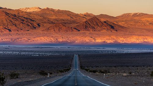 Death Valley - highway CA-190