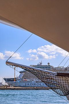 Kroatië : Jachten in de haven van Split van Photoart-Naegele