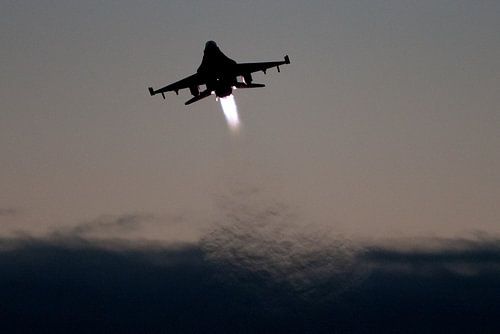 F16 während des Starts