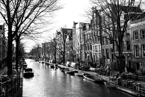 Les canaux d'Amsterdam en noir et blanc