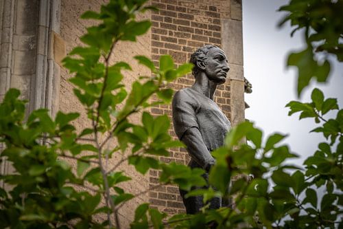 Stille Getuige: Het Verzetsbeeld van Deventer