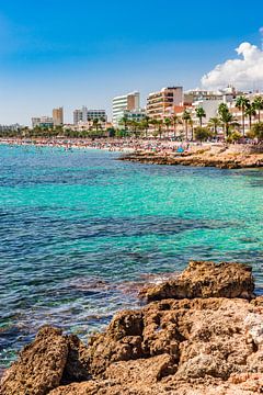 Îles Baléares, plage de Cala Millor au bord de la mer à Majorque sur Alex Winter