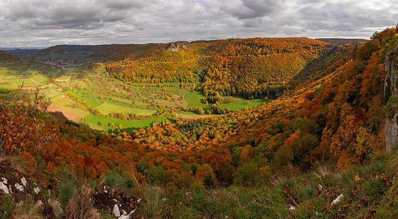 L'été indien dans le Jura souabe, Nenninger Tal, Reußenstein. par Jiri Viehmann