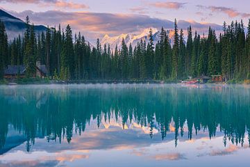 Zonsopkomst Emerald Lake, Canada van Henk Meijer Photography