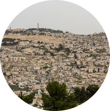 Panorame van de gehele stad Jerusalem, Israël van Joost Adriaanse