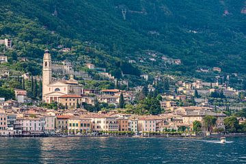 Gargnano aan het Gardameer in Italië