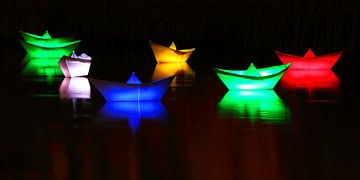 Beleuchtete Miniaturschiffe