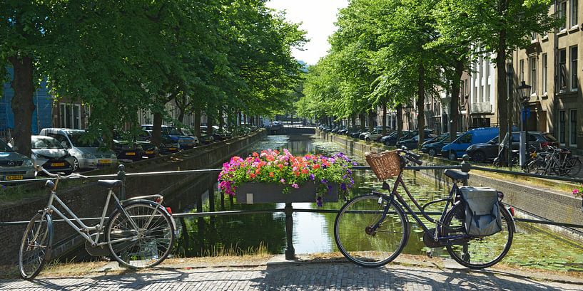 Dutch canal in old The Hague by Georges Hoeberechts