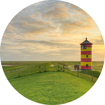 Zonsopgang bij de vuurtoren van Pilsum van Michael Valjak