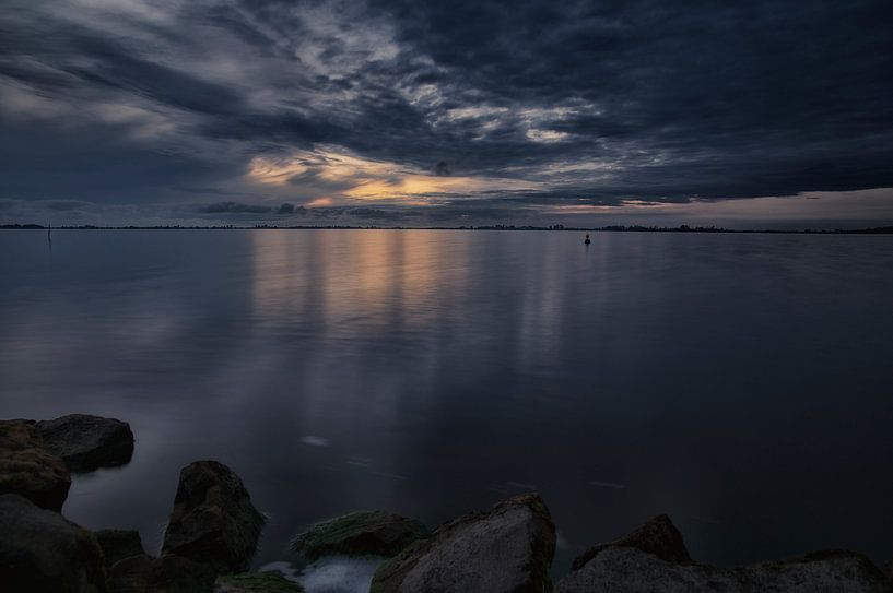 Avondschemering over het Heegermeer (1) von Remco de Vries